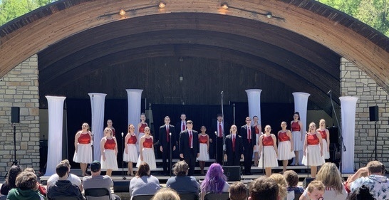 Photo of show choir on stage at states