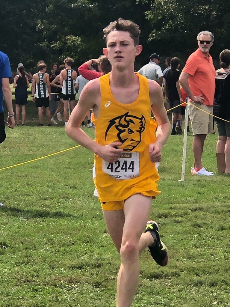 Patrick Reilly running at the Louisville Classic in Louisville, KY. 